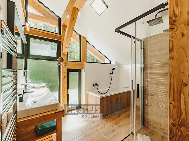 Pronájem bytu 2+kk 64 m², Frymburk – náhled fotky 1