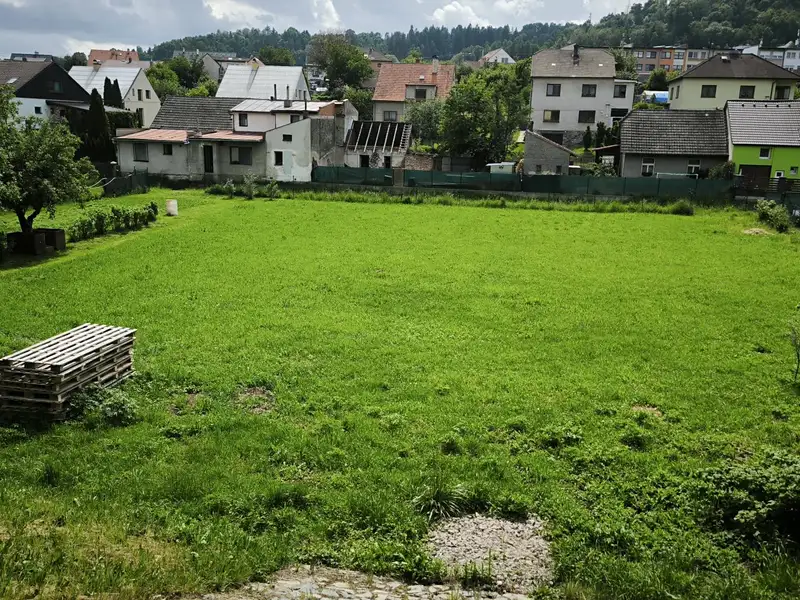 Prodej zahrady 550 m², Olešnice – náhled fotky 2