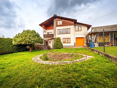 Prodej  rodinného domu 199 m², pozemek 548 m²