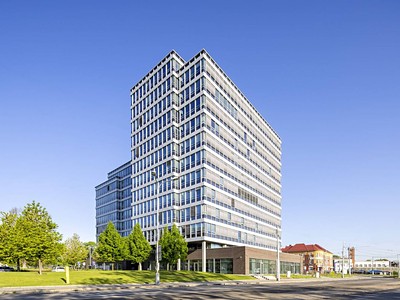 Pronájem kanceláře 443 m²