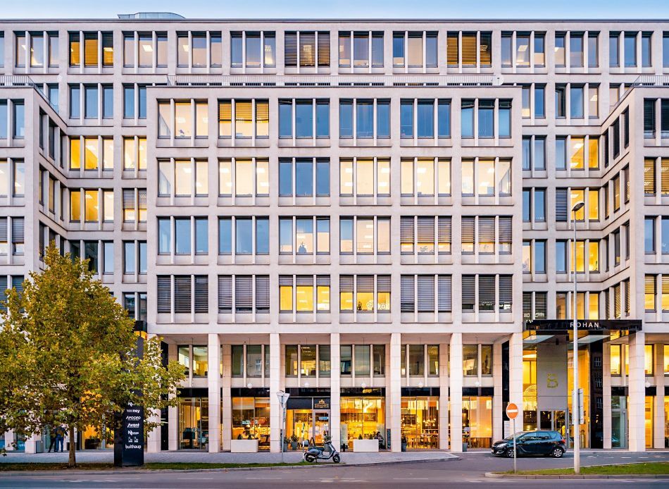 Pronájem kanceláře 429 m² – fotografie 2