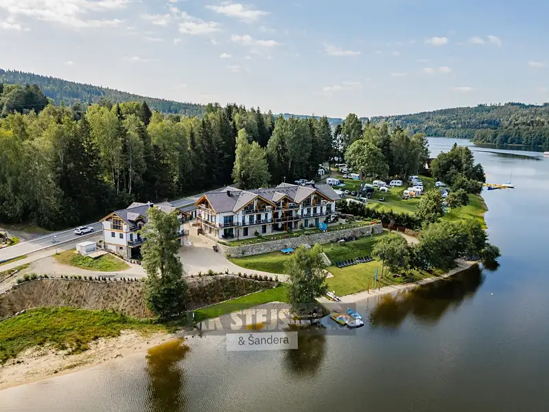 Pronájem bytu 2+kk 58 m², Frymburk – náhled fotky 2