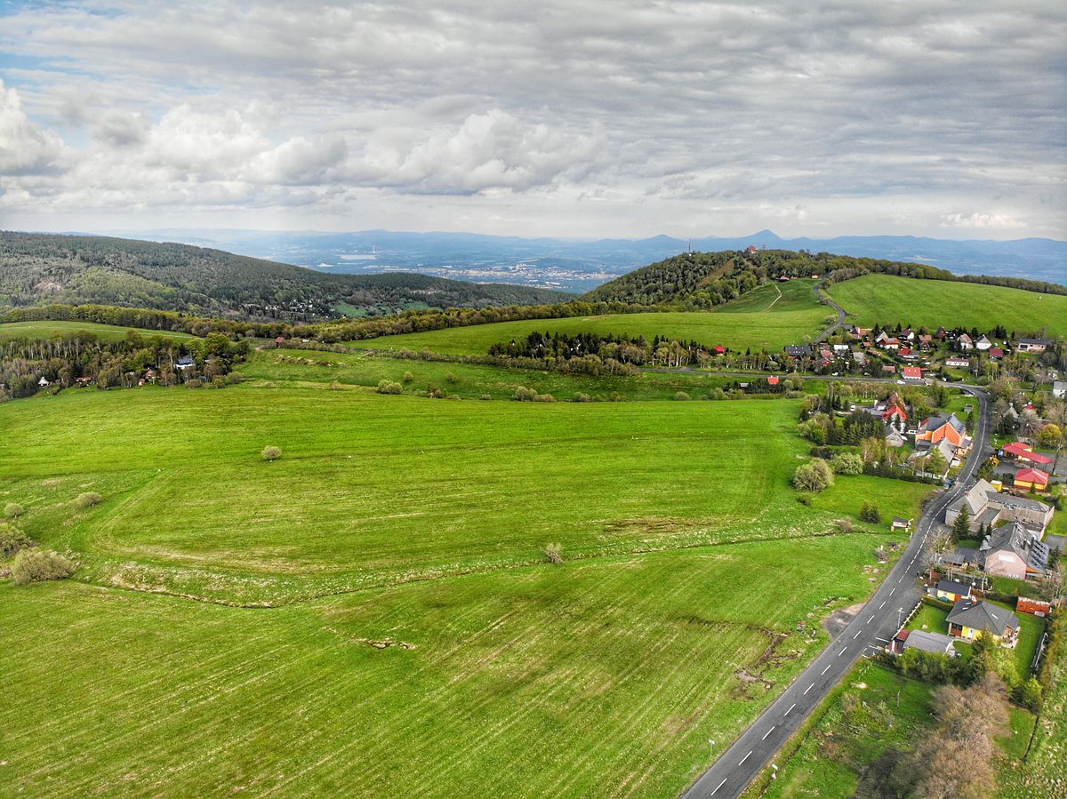 Prodej stavebního pozemku 875 m² – fotografie 5