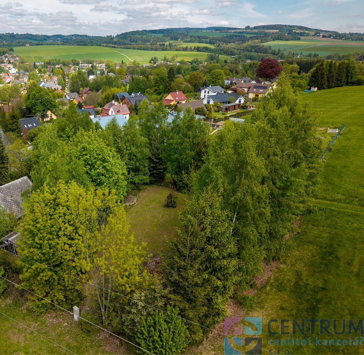 Prodej stavebního pozemku 955 m² – fotografie 3