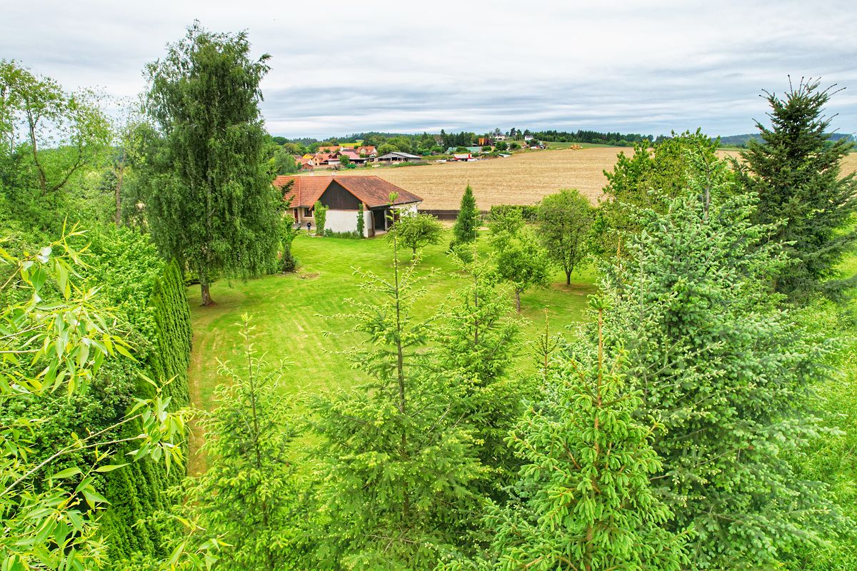 Prodej rodinného domu 110 m², pozemek 3618 m² – fotografie 3
