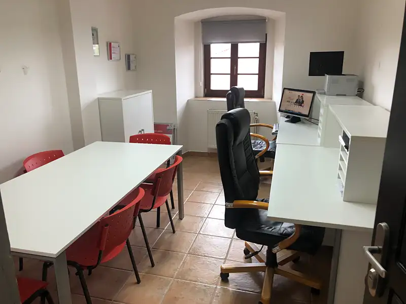 Pronájem kanceláře 2 m², Hostivice – náhled fotky 1