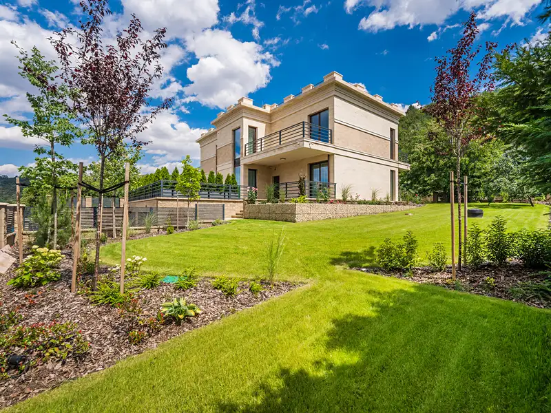 Prodej vily 400 m², pozemek 704 m², Praha – náhled fotky 1
