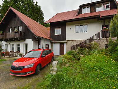 Prodej rodinného domu 421 m², pozemek 443 m²
