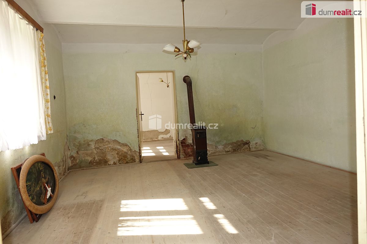 Prodej rodinného domu 100 m², pozemek 1765 m² – fotografie 4