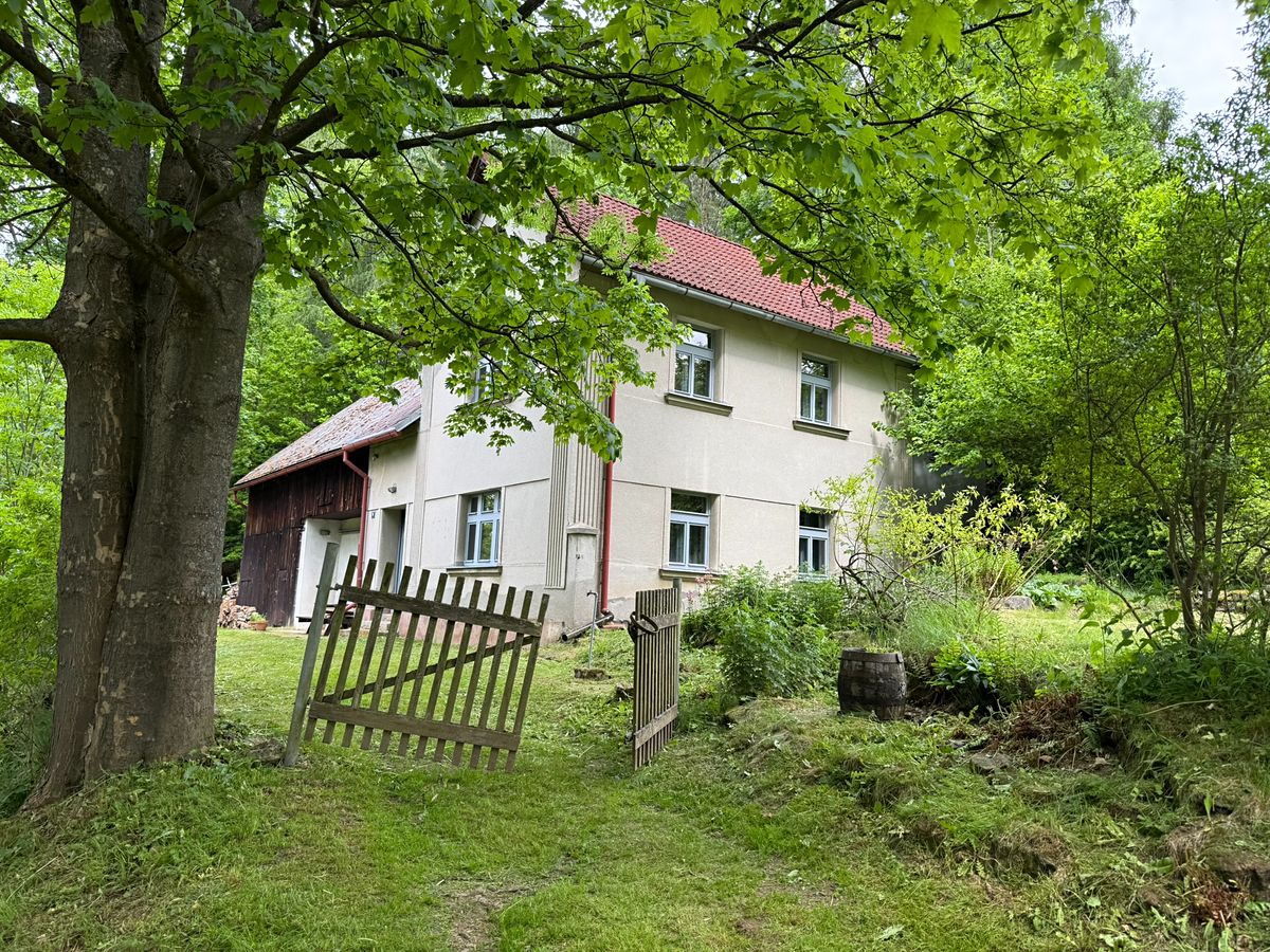 Prodej chalupy 120 m², pozemek 34800 m²