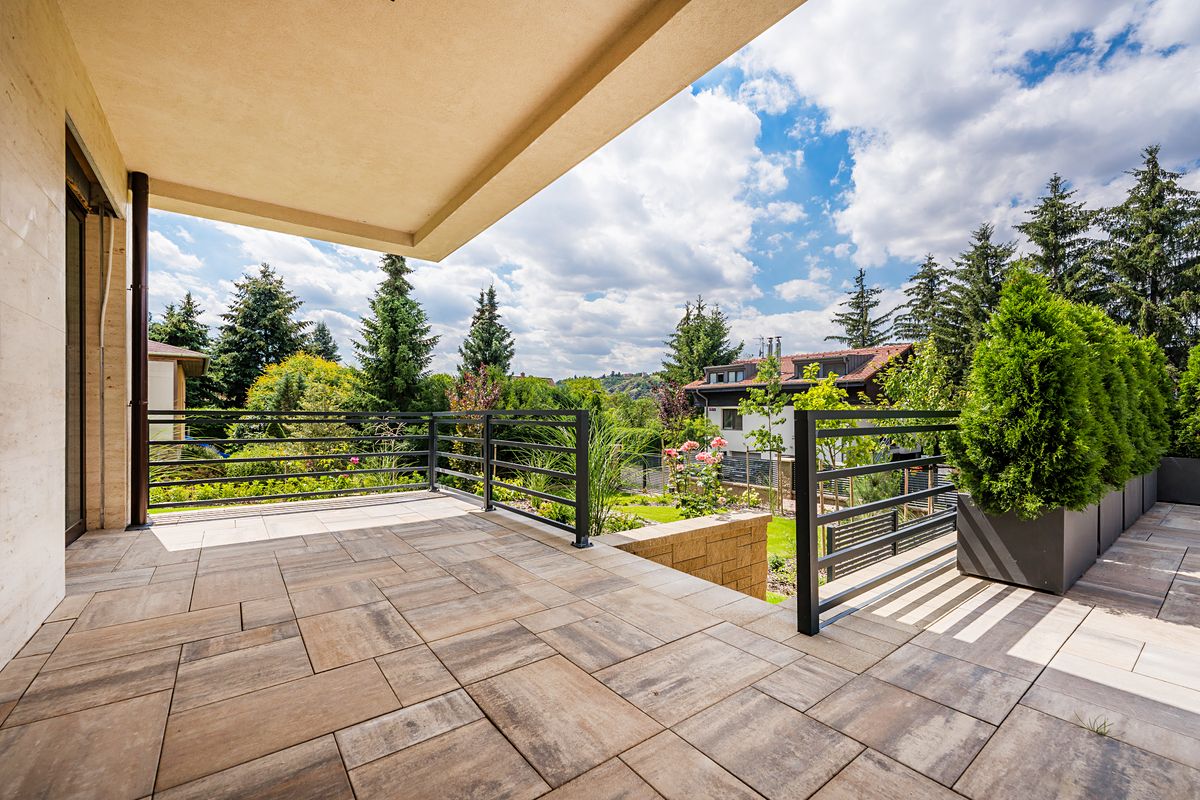 Prodej vily 400 m², pozemek 704 m² – fotografie 4