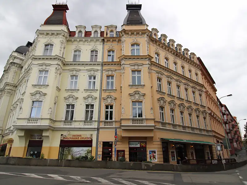 Prodej bytu 2+1 54 m², Karlovy Vary – náhled fotky 1