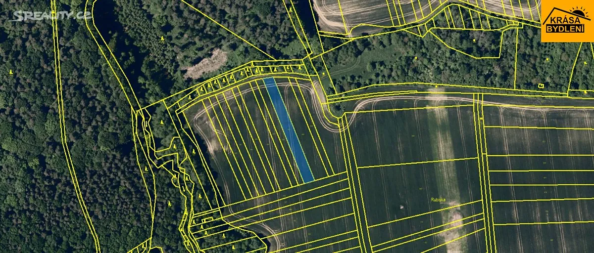 Prodej pole 4902 m², Zlín
