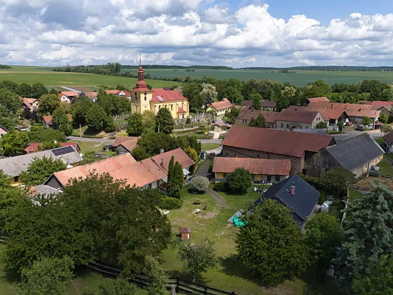 Prodej rodinného domu 100 m², pozemek 777 m², Běchary – náhled fotky 1