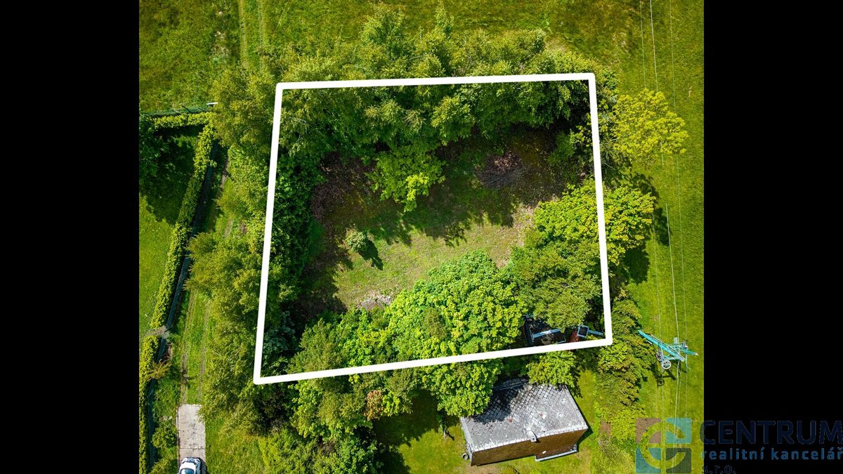Prodej stavebního pozemku 955 m²