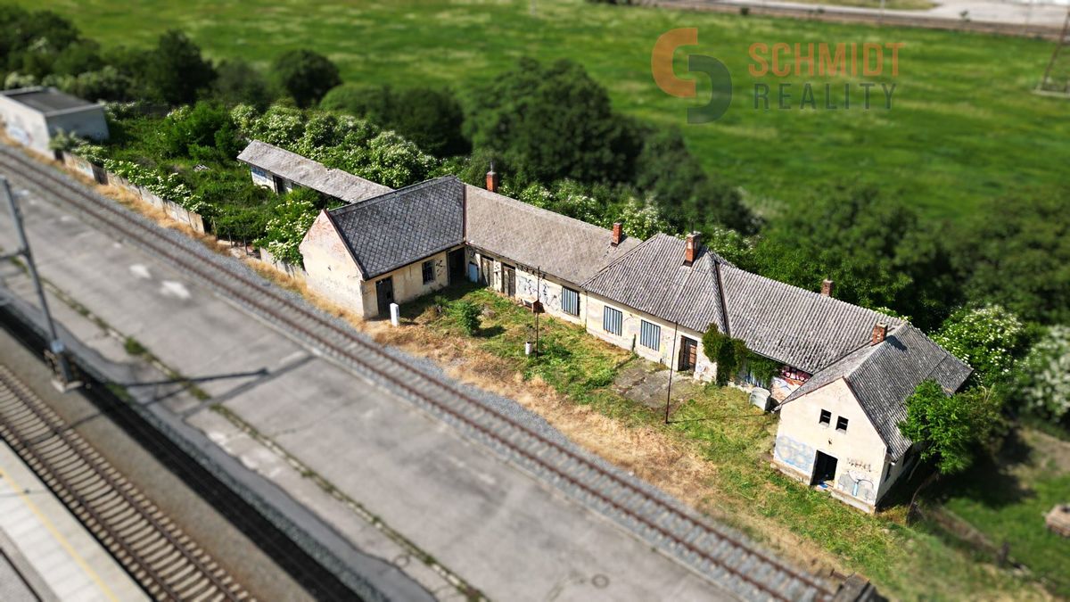 Prodej skladového prostoru 456 m² – fotografie 2