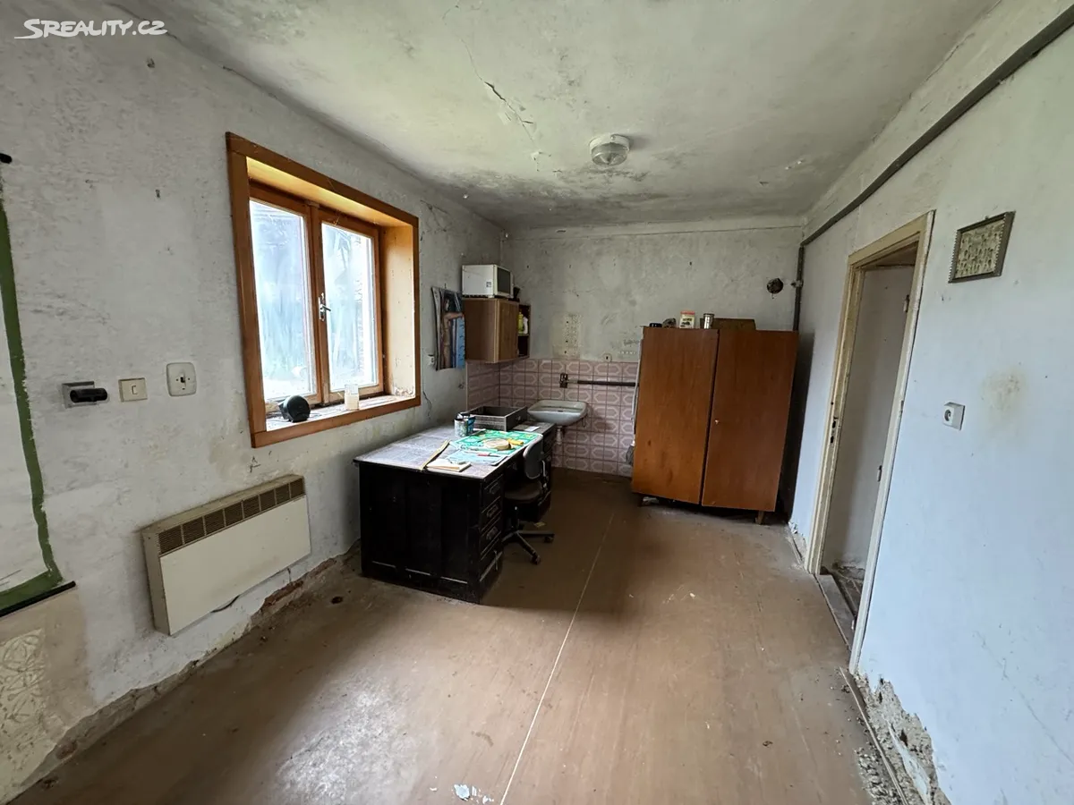 Prodej výrobní haly, prostoru 250 m² – další