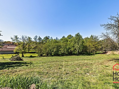 Prodej  stavebního pozemku 2 000 m² — photo 2