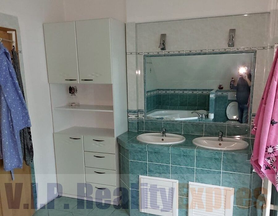 Prodej vily 340 m², pozemek 1095 m² – fotografie 5