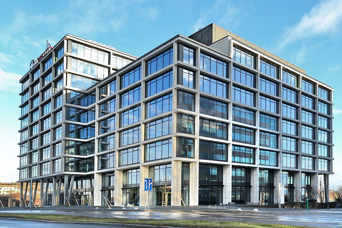 Pronájem kanceláře 1043 m²
