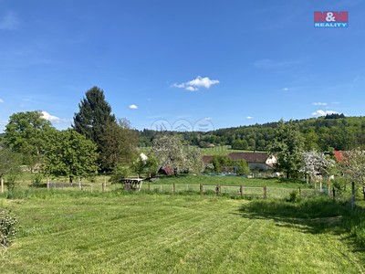 Prodej  stavebního pozemku 1 700 m²