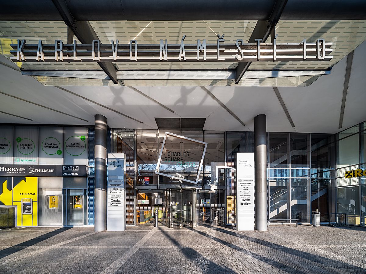Pronájem kanceláře 284 m² – fotografie 2