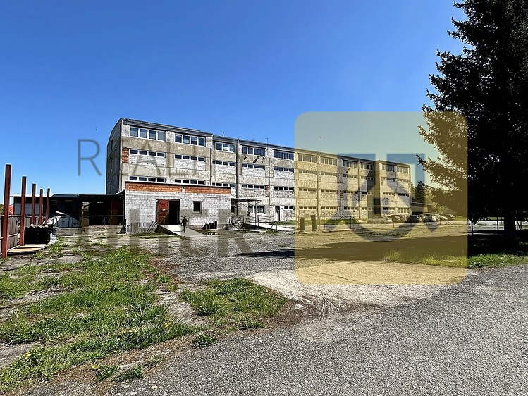 Prodej komerčního prostoru, 7 300 m² (3 z 12)