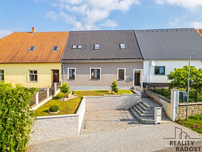 Prodej  rodinného domu 171 m², pozemek 808 m² (Podkrovní)