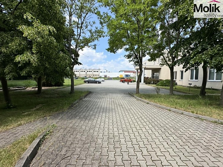 Комерційне приміщення на продаж, 30 000 м² (37 з 40)