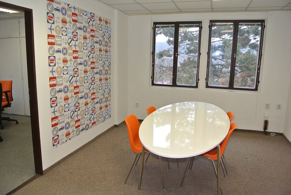 Pronájem kanceláře 75 m² – fotografie 2