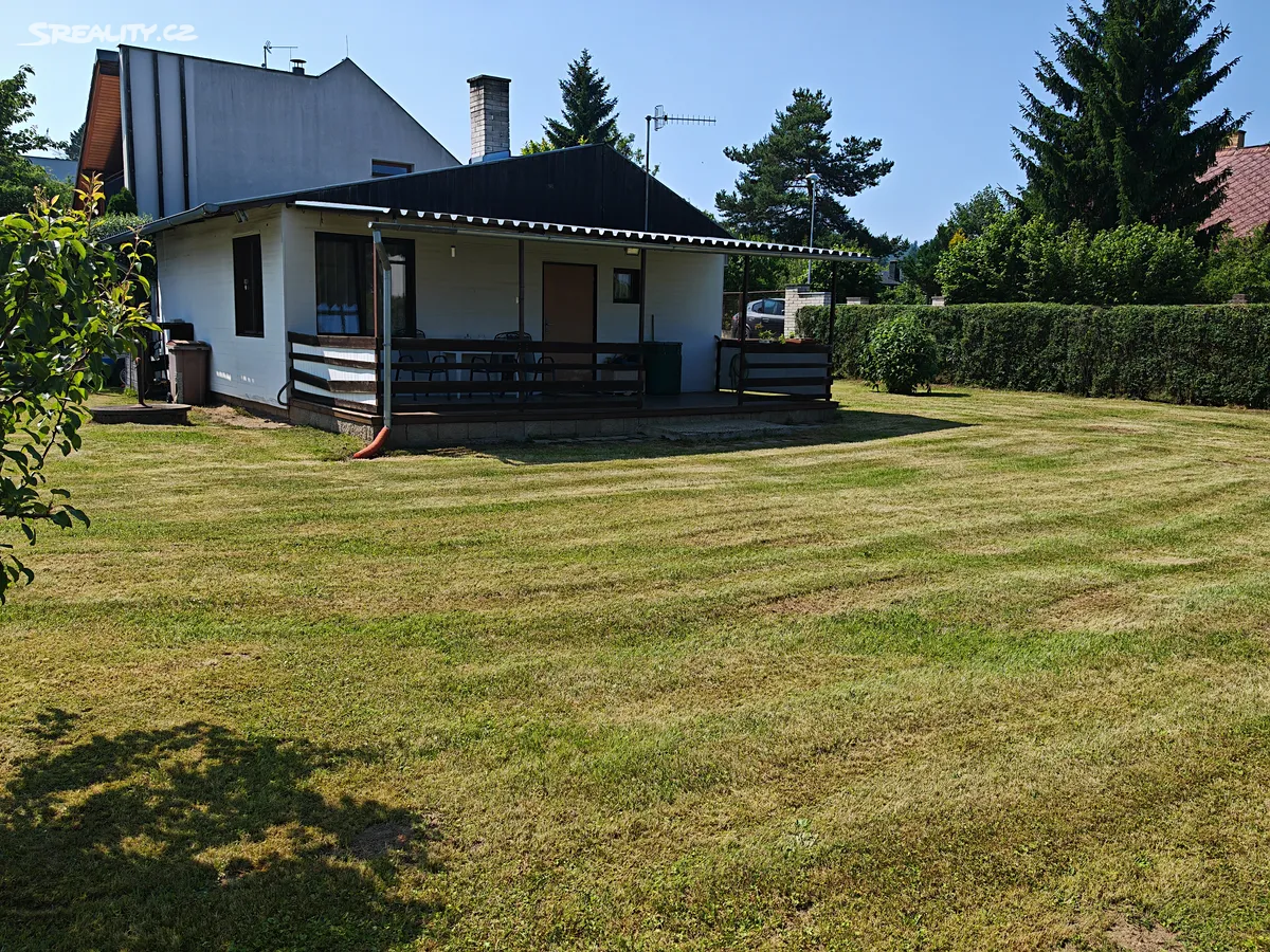 Prodej stavebního pozemku 1047 m² – pohled 6