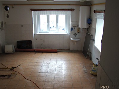 Pronájem komerčního prostoru, 270 m² (2 z 10)