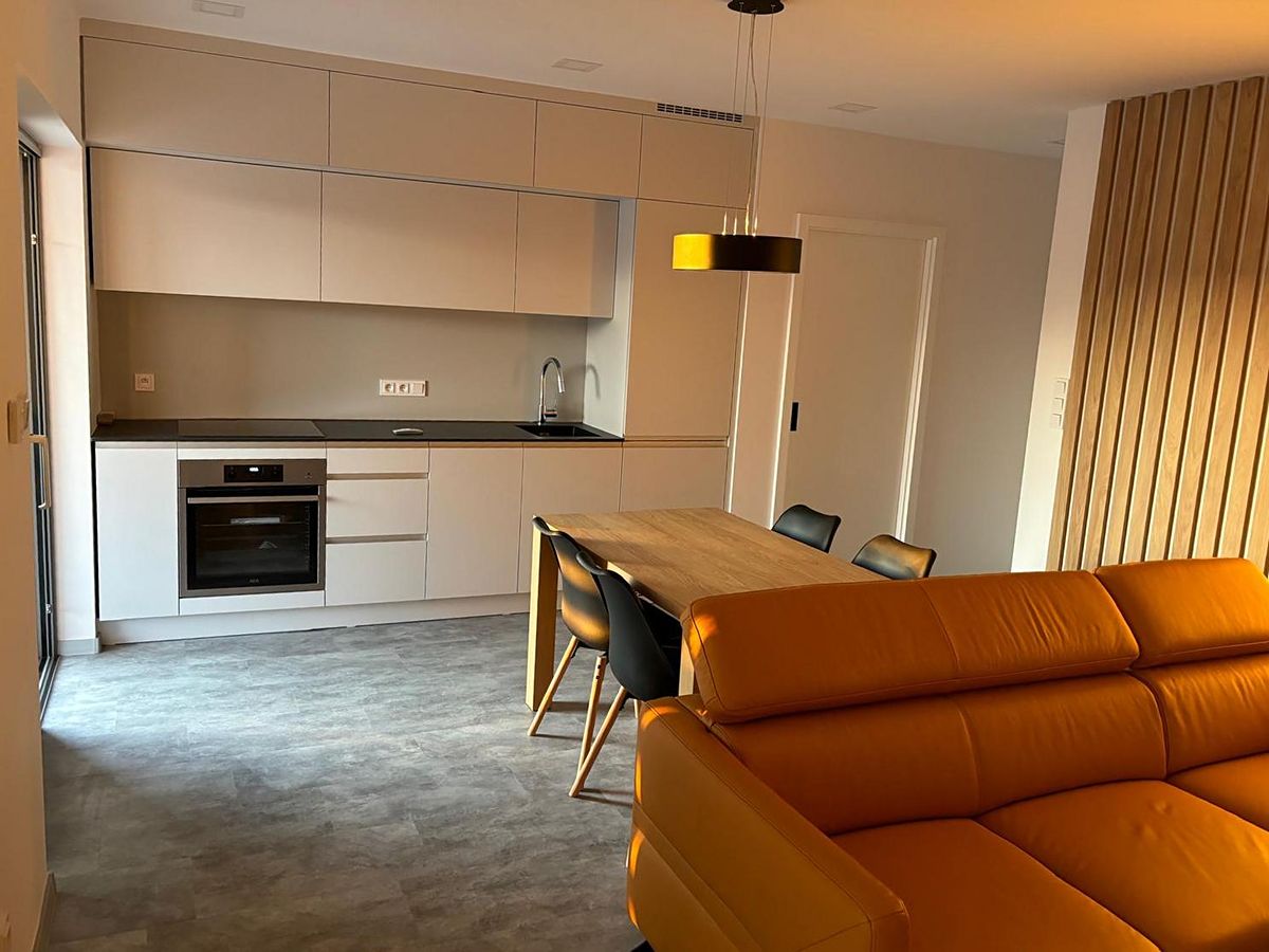 Pronájem bytu 3+kk 95 m²