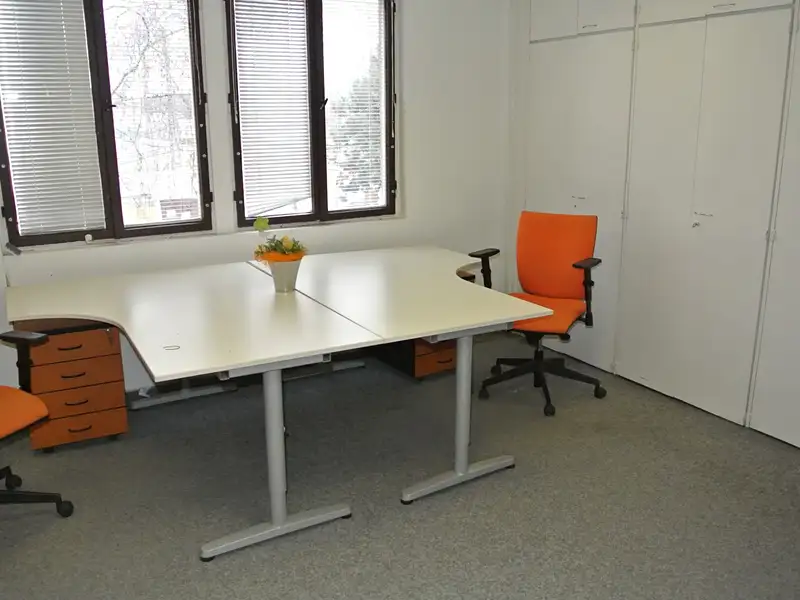 Pronájem kanceláře 75 m², Praha – náhled fotky 1