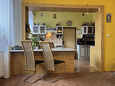 Prodej  rodinného domu 552 m², pozemek 446 m² — photo 2