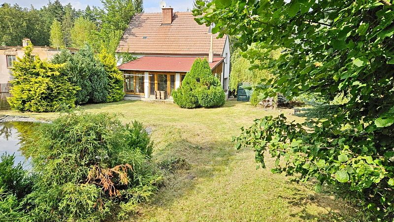 Prodej rodinného domu 186 m², pozemek 2048 m² – fotografie 3
