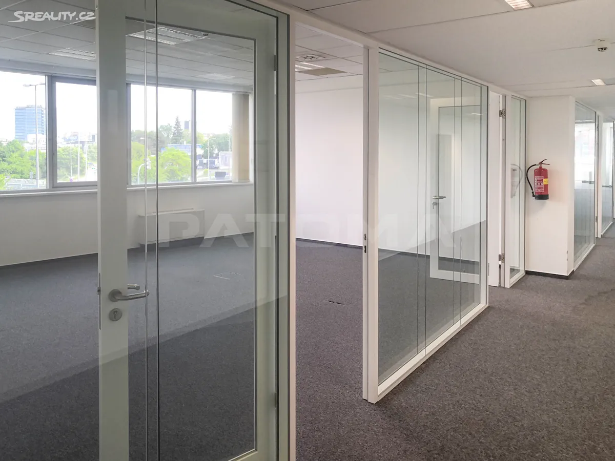 Pronájem kanceláře 300 m² - Widok 4