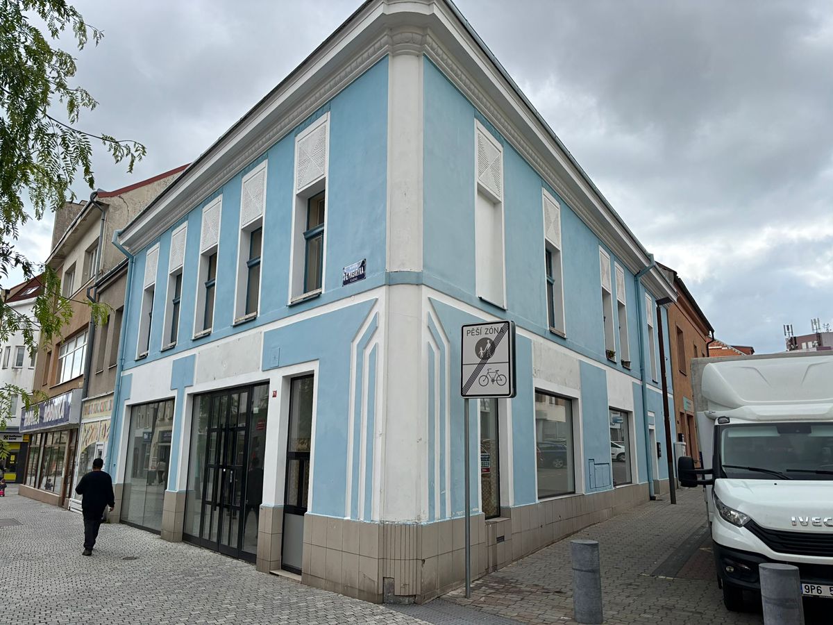 Pronájem obchodního prostoru 121 m²