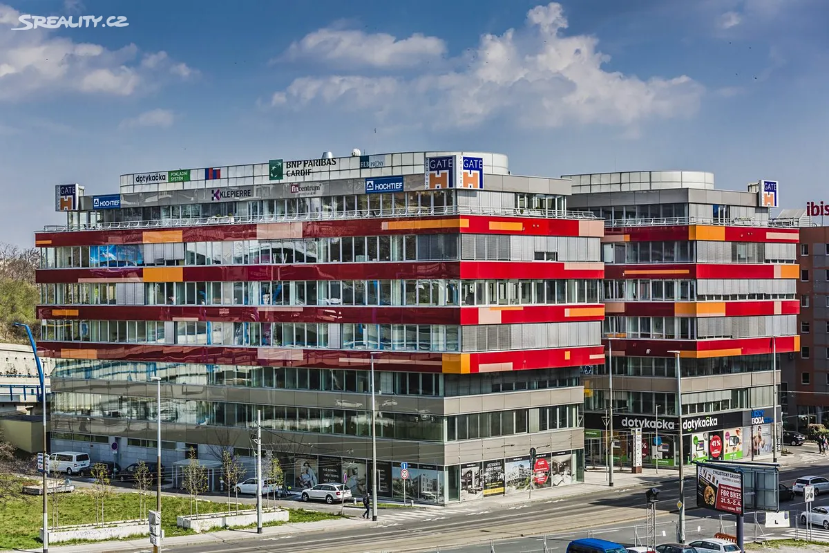 Pronájem kanceláře 520 m², Praha
