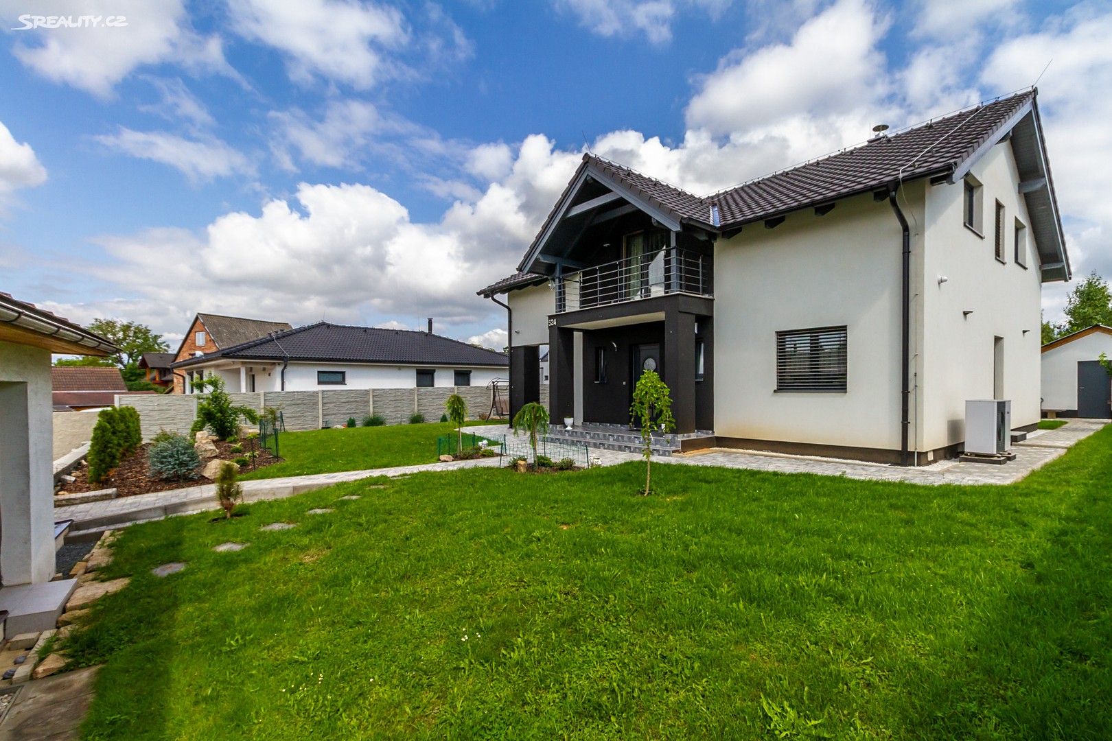 Prodej  rodinného domu 240 m², pozemek 997 m² – pohled 4