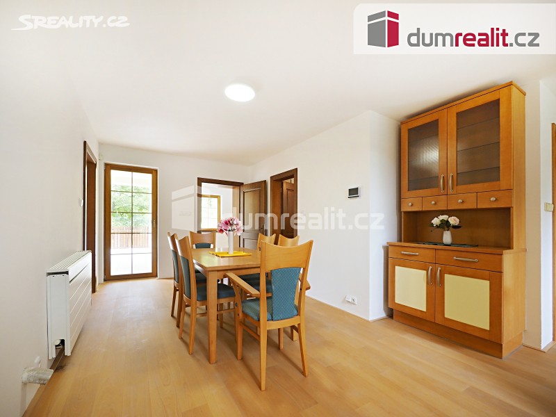 Prodej vily 286 m², pozemek 3176 m² - Image 3