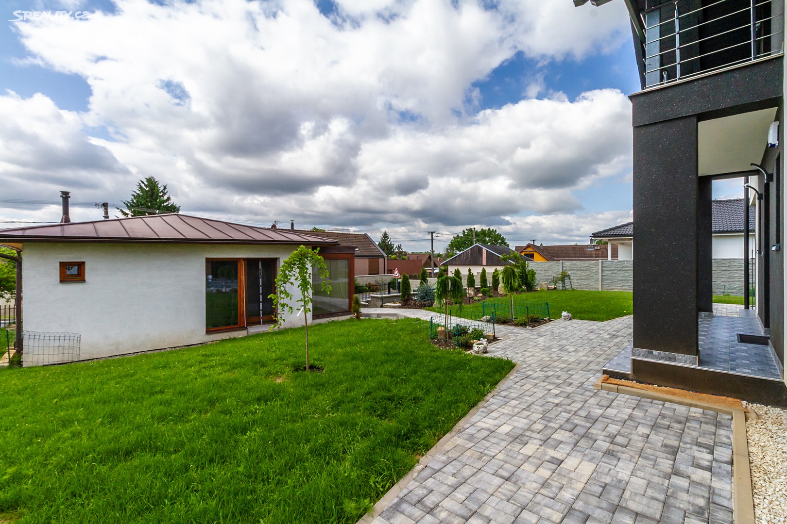 Prodej  rodinného domu 240 m², pozemek 997 m² – pohled 5