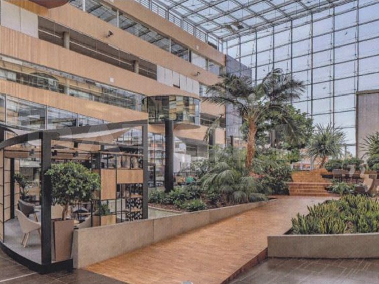 Pronájem komerčního prostoru, 744 m² (4 z 7)