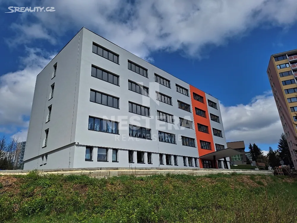 Prodej činžovního domu 2725 m², Horská