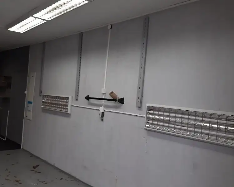 Prodej skladového prostoru 1500 m², Kosova Hora – náhled fotky 2