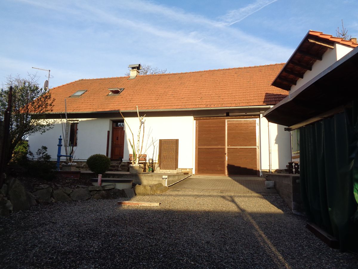 Prodej rodinného domu 167 m², pozemek 654 m² – fotografie 3