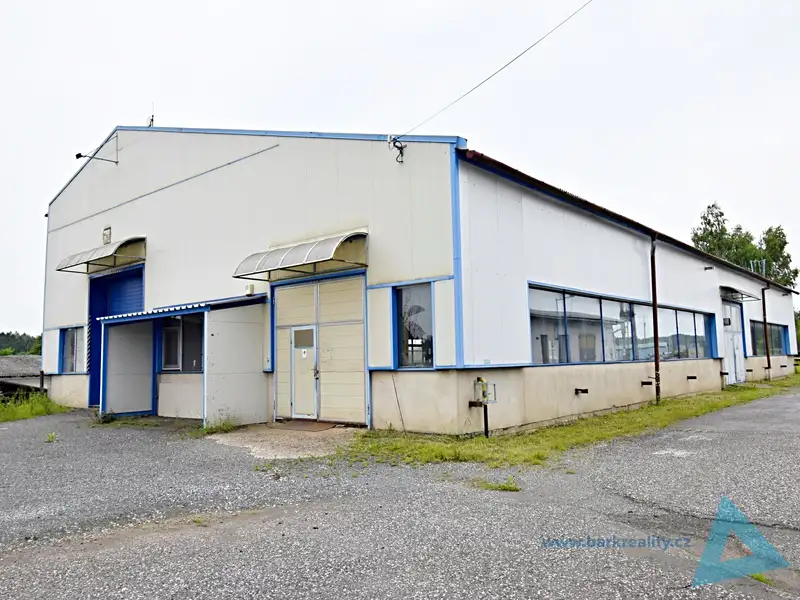 Pronájem skladového prostoru 648 m², Nová Paka – náhled fotky 3