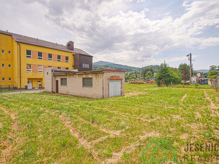Prodej pozemku, 1 608 m² (4 z 14)