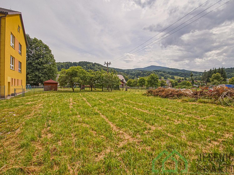 Prodej pozemku, 1 608 m² (2 z 14)