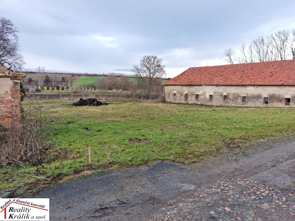 Prodej stavebního pozemku 650 m² – fotografie 3